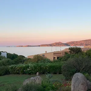 https://casa-bougainvillea.in-sardinia.net